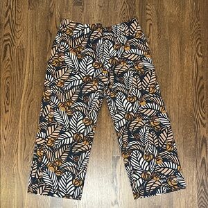 MaxMara Women's Cropped Pants - Black and Orange Leaf Print